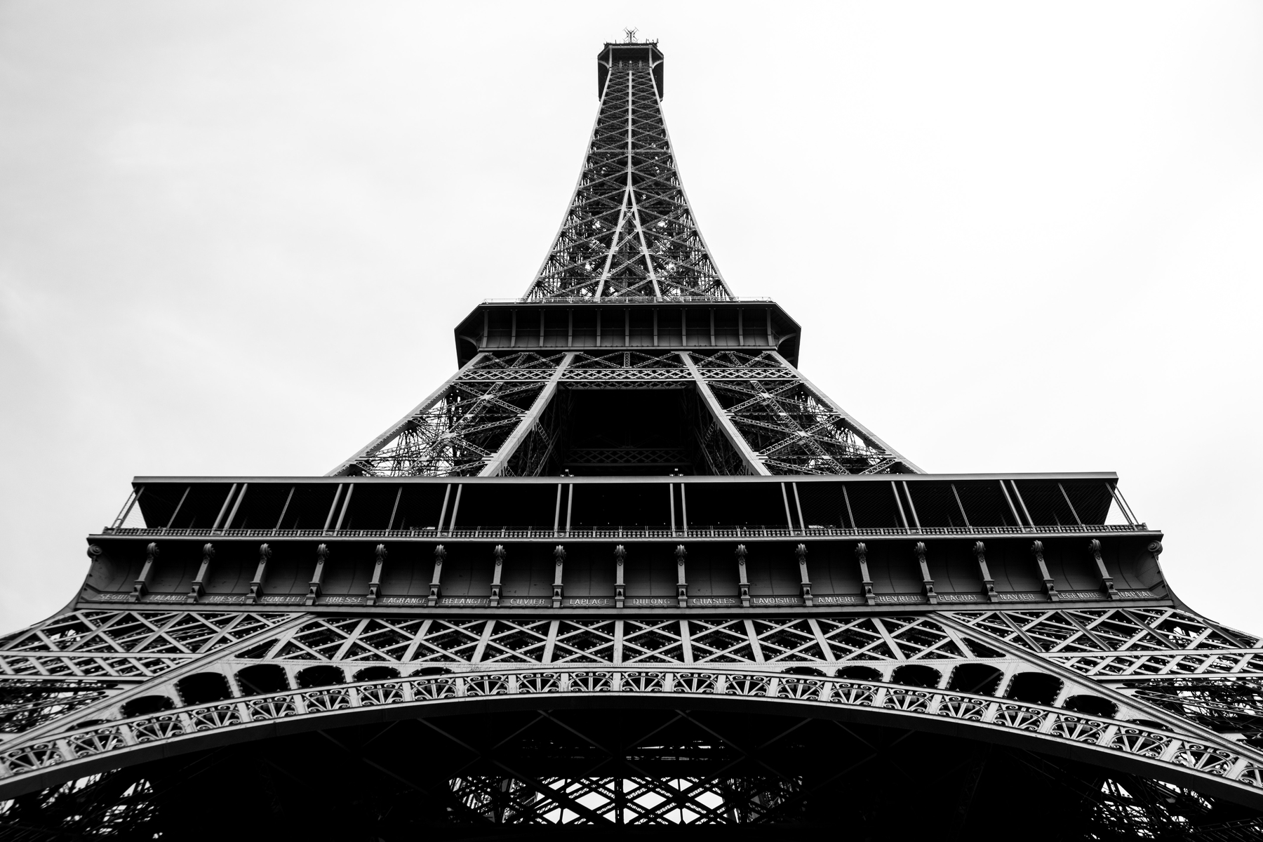 1_Eiffel_Tower